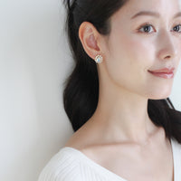 オーロラクリスタルと淡水パールのピアス/イヤリング＊376au オーロラクリスタルと淡水パールのピアス/イヤリング＊376au